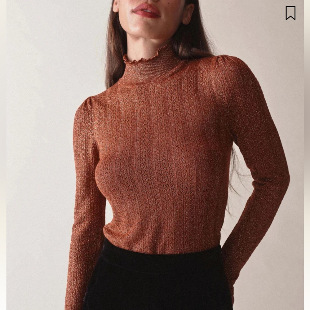 DÔEN MINOU
TURTLENECK --PERSIMMON
New With Tags
PERSIMMON / S